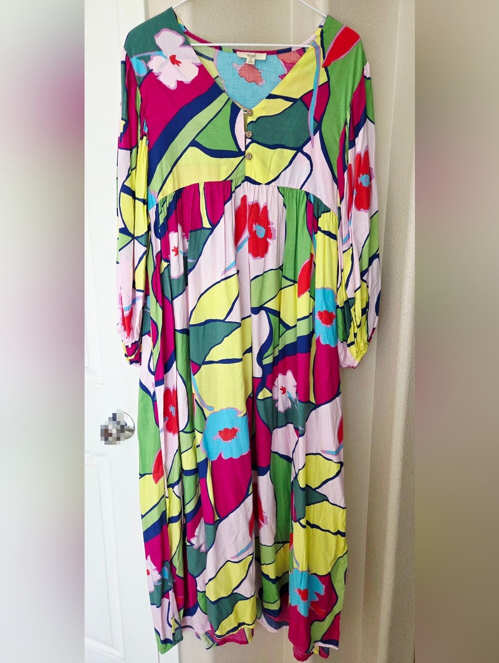NWOT Easel Printed Midi Dress Size S